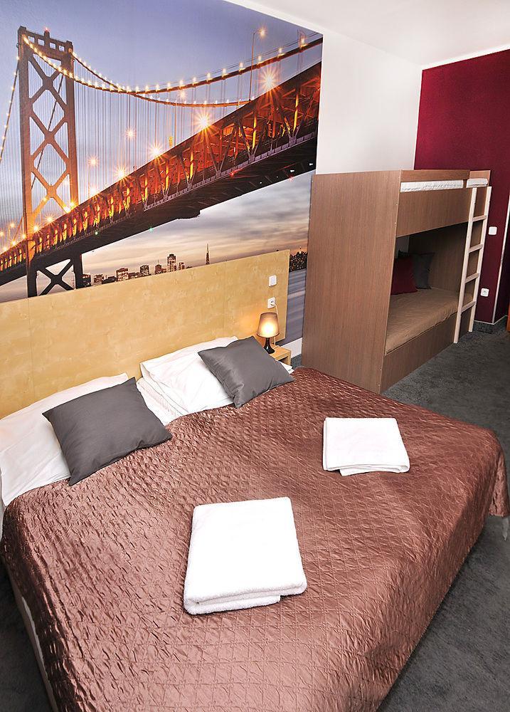 Andel Apartmany プラハ エクステリア 写真