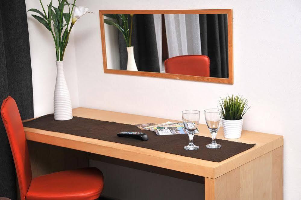 Andel Apartmany プラハ エクステリア 写真